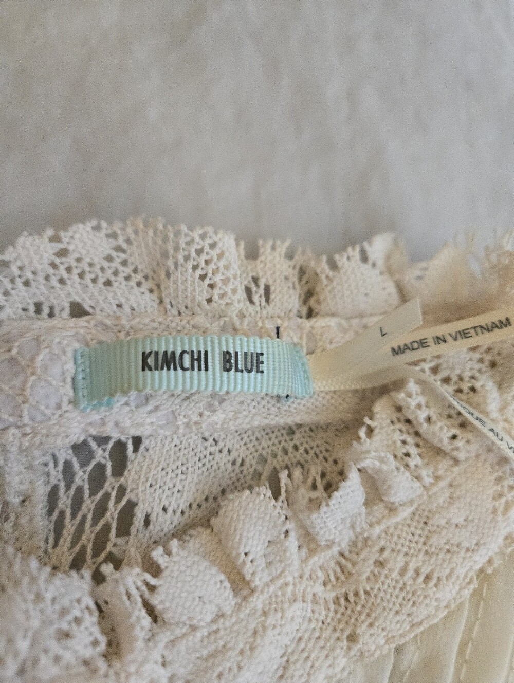 Kimchi Blue Urban Outfitters Cream Floral Lace High-Neck Tank Top Victorian EB4 - Picture 3 of 9